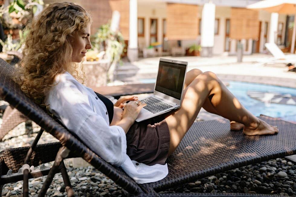 How to Apply for a Working Holiday Visa (Subclass 417) – A Simple Guide