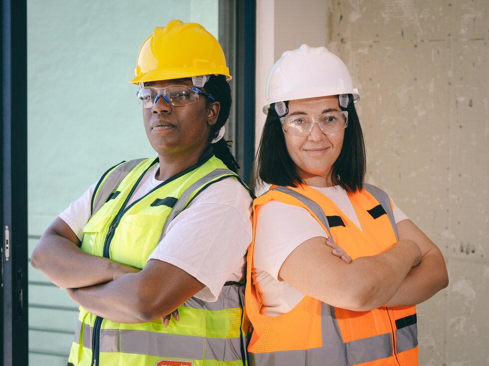Offshore Tradies Pr Pathway In Australia General Skilled Migration Guide Two Tradies Back To Back